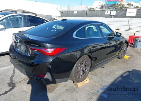 2024 BMW I4 Gran Coupe Edrive35 z USA, uszkodzony, nr VIN WBY43AW02RFS96217